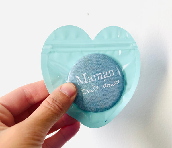 Badge épingle maman toute douce